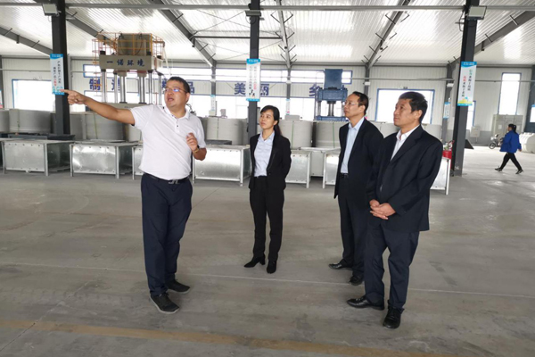 陜西航天建設(shè)集團有限公司總經(jīng)理、黨委副書記謝明娟率隊赴遼寧一諾環(huán)保產(chǎn)業(yè)集團開展考察調(diào)研工作